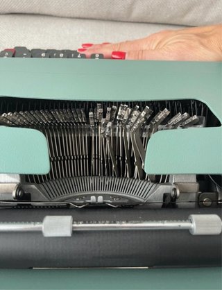 Máquina de escribir Olivetti Lettera 32