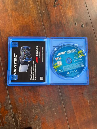 PS4 Pro + Rocket League y F1 2021