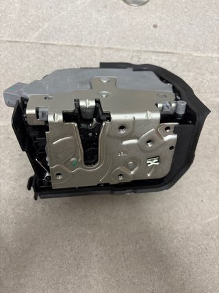 Actuador Cerradura Puerta Delantera Izquierda BMW