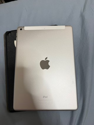 Apple iPad 5ª Gen 32GB Wi-Fi Gris Espacial