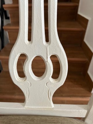 Sillas de madera estilo clásico