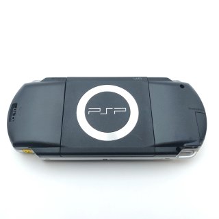 Console Psp 1004 Fat Nera 2 giochi e memoria 16 GB