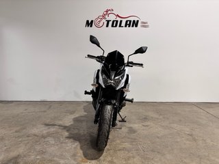 Kawasaki Z800 Naked Negra/Blanca