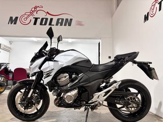 Kawasaki Z800 Naked Negra/Blanca