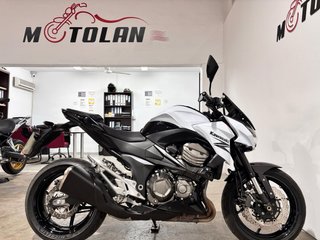 Kawasaki Z800 Naked Negra/Blanca