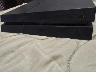 Consola PS4 Fat Negra