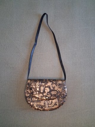 Bolso bandolera vintage con motivo egipcio dorado