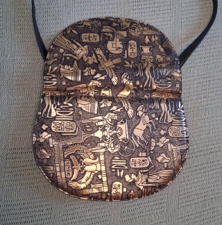Bolso bandolera vintage con motivo egipcio dorado