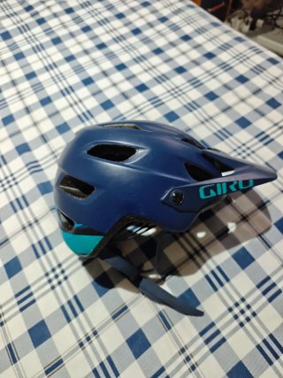 Casco Giro Azul para Bicicleta de Montaña Talla M