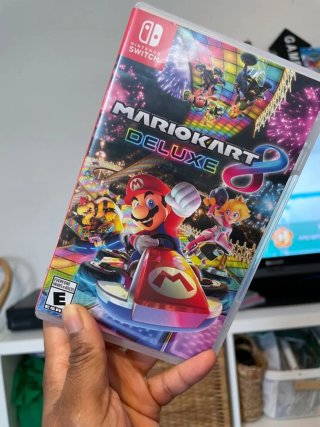 Miitopia y Mario Kart 8 Deluxe Nintendo Switch