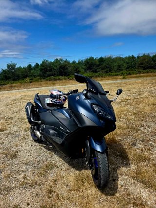 Yamaha TMAX 560 2023 - 23.500 km