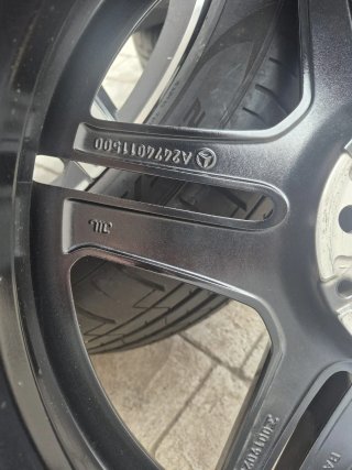 Llantas Mercedes 19 AMG + Neumáticos PZero