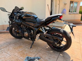 Honda CBR650R Negra