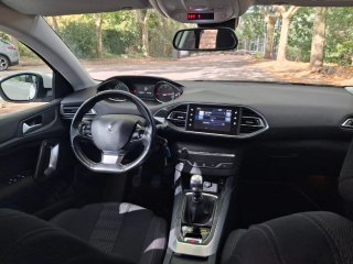 Peugeot 308 2016