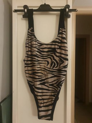 Costume intero tigrato nero beige tg M