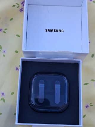Galaxy Buds4 Samsung Negros/Grises