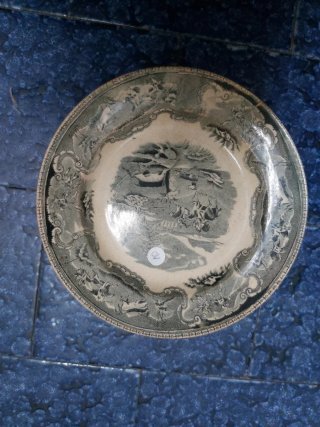 Plato decorativo antiguo