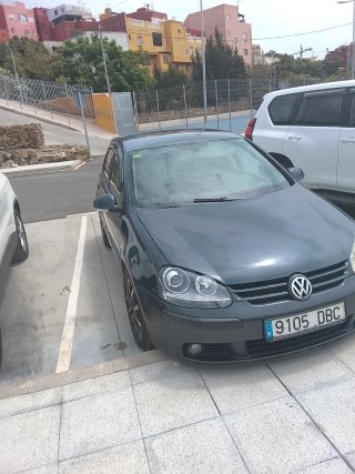 Volkswagen Golf 2004