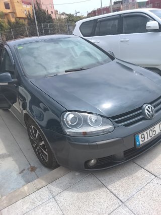 Volkswagen Golf 2004