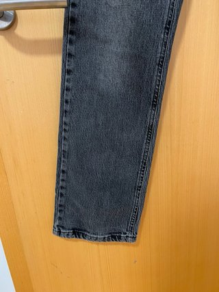 Pantalón tejano gris Stradivarius