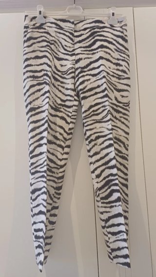 Pantalone beige e nero  fantasia zebrato