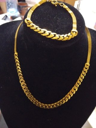 Conjunto Collar y Pulsera Oro