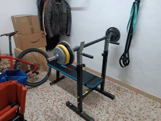 Conjunto de utensilios para hacer deporte.