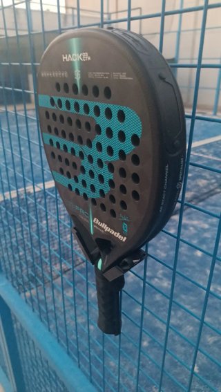 Bullpadel Hack CTR prácticamente nueva