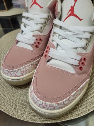 Zapatillas Jordan Air 3 Rosa y Blanco