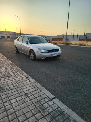 Ford Mondeo 2002