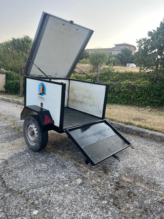 Remolque transporte animales buen estado