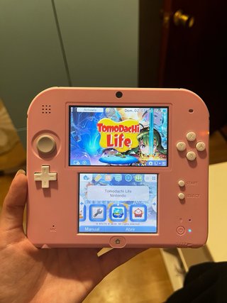 Nintendo 2DS + tomodachi life
