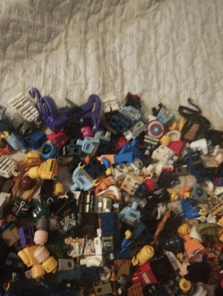 Gran lote de piezas de minifiguras LEGO