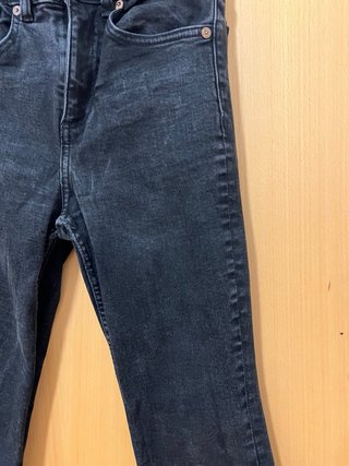 Pantalón tejano negro Zara flare