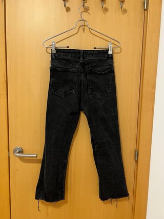 Pantalón tejano negro Zara flare