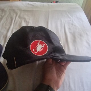 Gorra de podium de equipo ciclista team sky