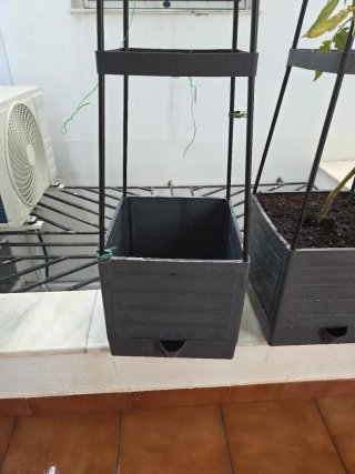 Tomatera elevada