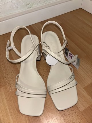 Tacones blancos Primark talla 38