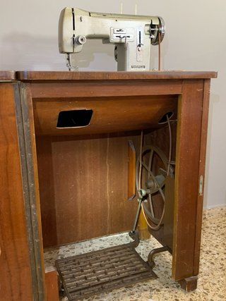 Máquina de coser Wertheim Retro