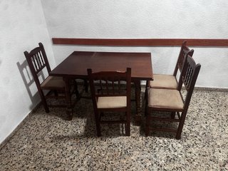 Conjunto mesa y 4 sillas madera
