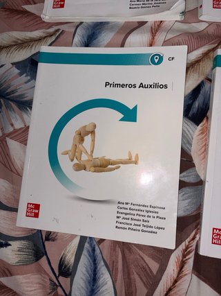 Libros 2° técnico en farmacia GRADO MEDIO