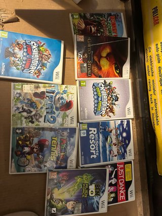 Lotto Giochi Wii: Skylanders, Mario Tennis, Ben 10