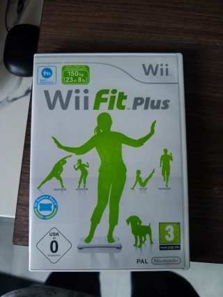 Wii Fit Plus Nintendo Juego Fitness