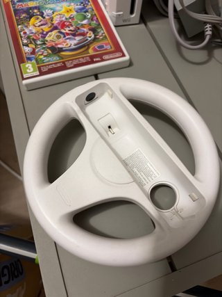 Nintendo Wii Blanca + Mario Party y kart + Volante