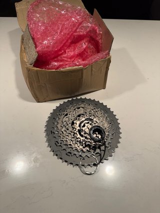 Cassette Shimano CS-M8000 11-46t 11v