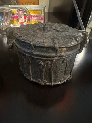 Vaso antico in ferro