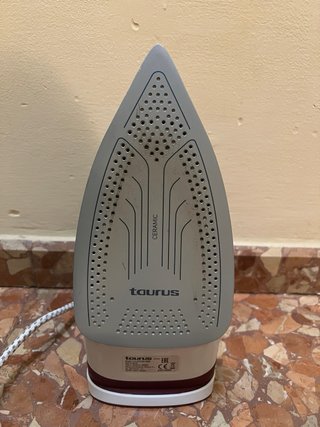 Plancha de ropa Taurus Ceramic