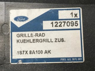 Rejilla radiador Ford Mondeo II