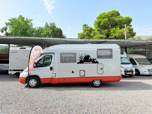 Autocaravana perfilada 5.90m