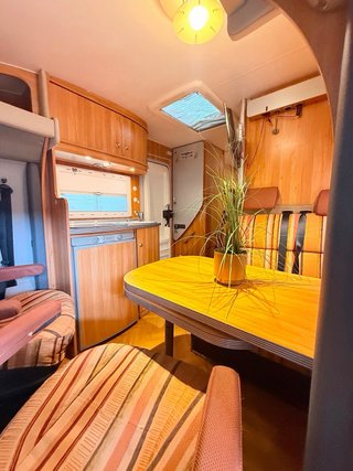 Autocaravana perfilada 5.90m